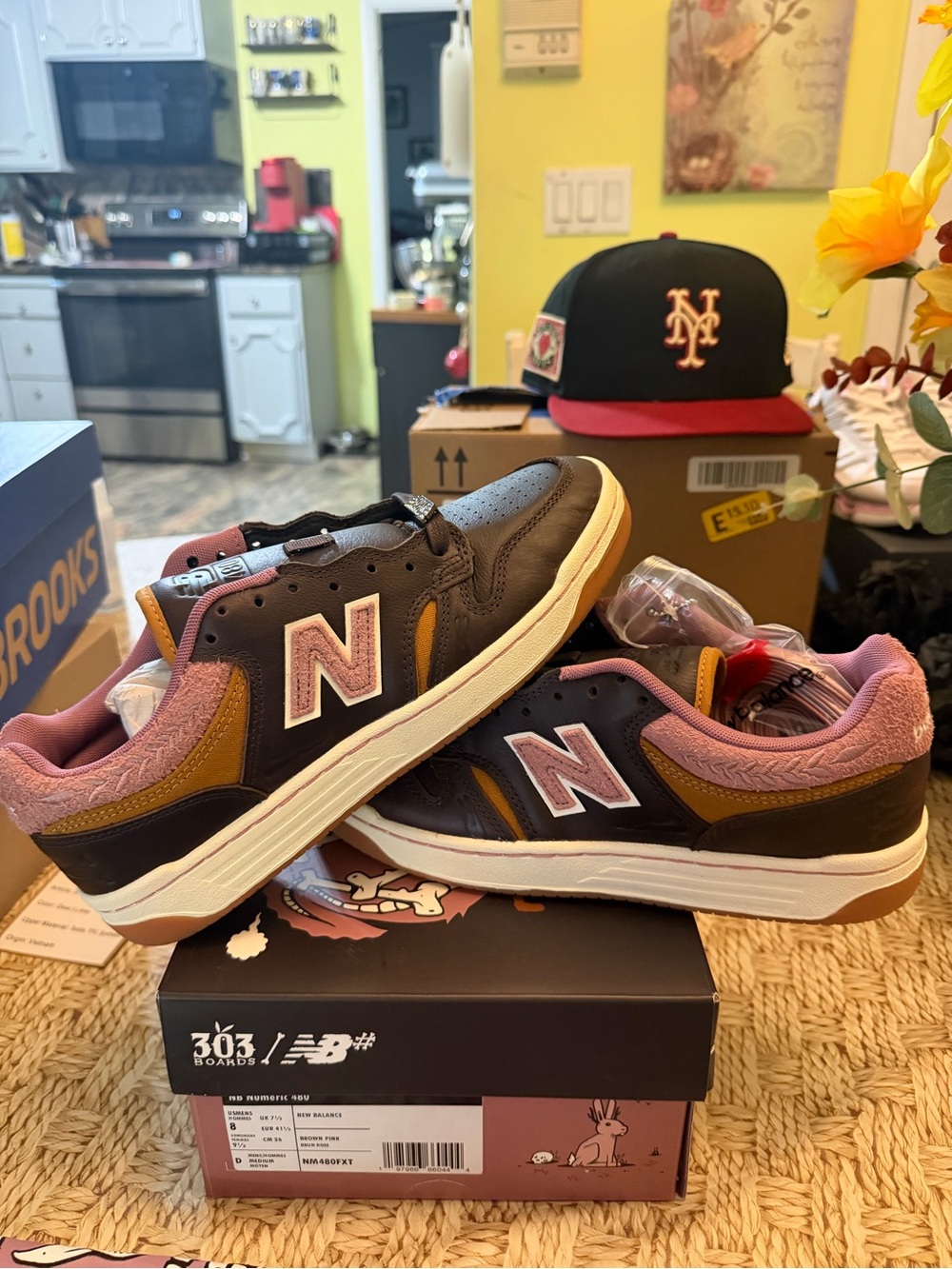New Balance NUMERIC 480s sz 8 mens/ 9.5 w new in special box !!!